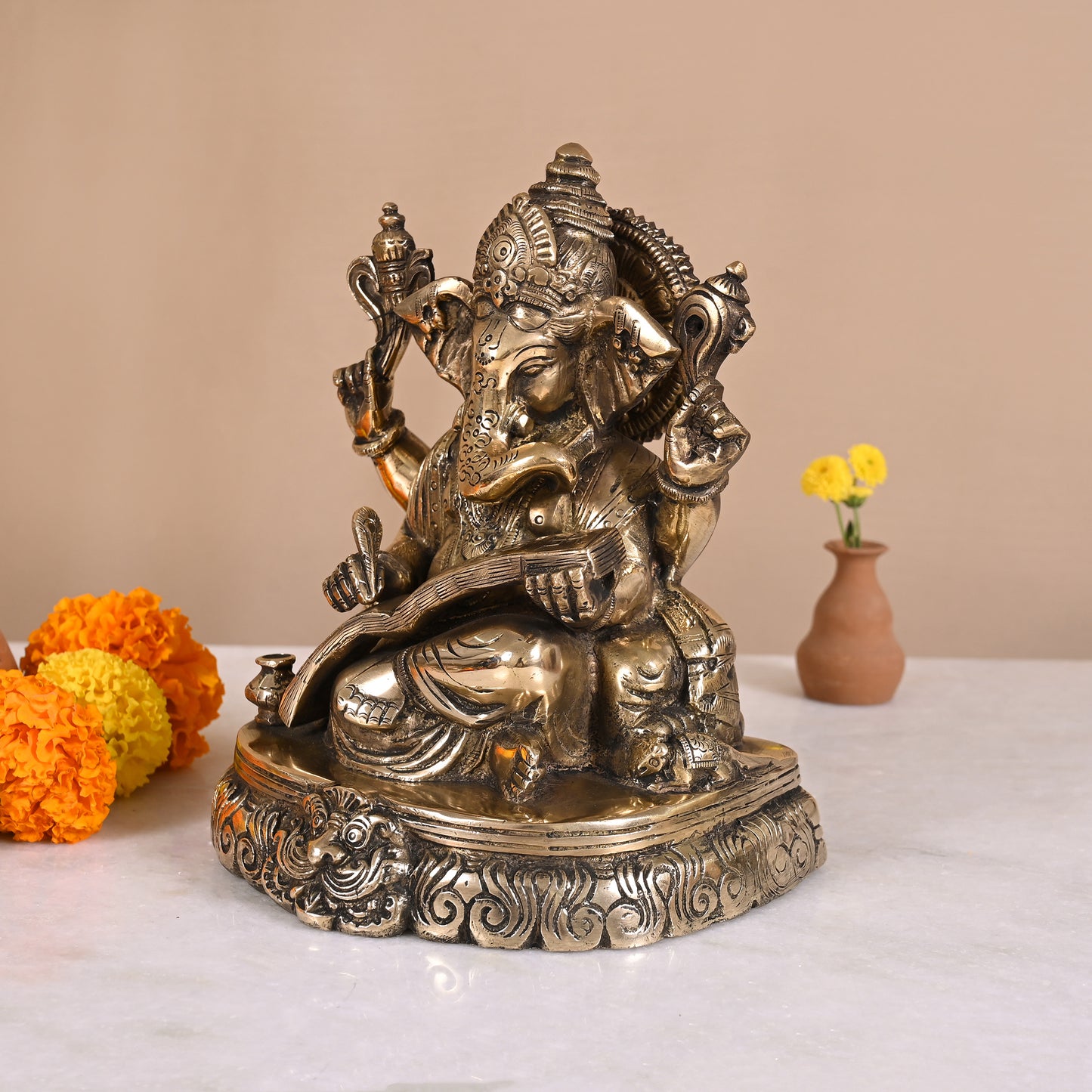Unique Ganpati Idol (7.5")